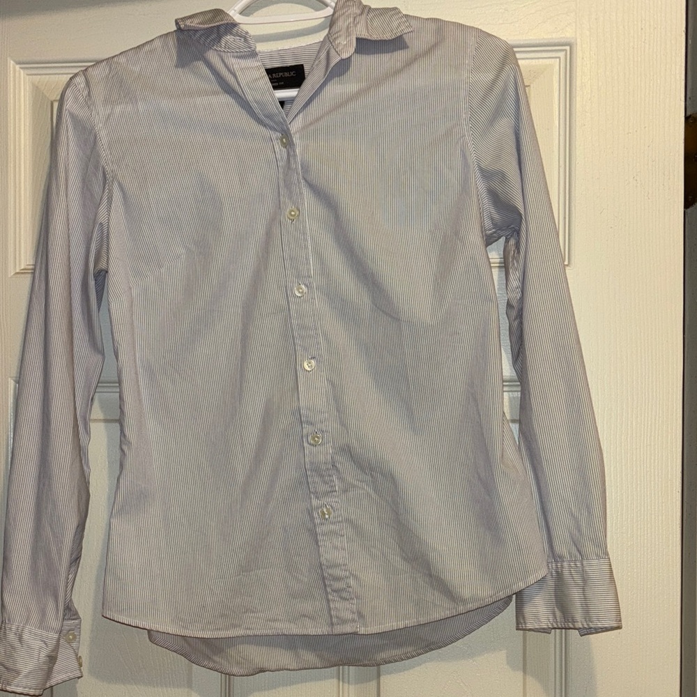 Banana Republic womens Subtle Striped Button-Down Shirt